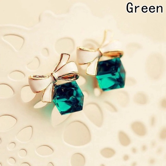 NEW💙💎GREEN💚WHITE💛GOLDEN🎀BOW CRYSTAL STUDS💎💙 - Picture 5 of 8
